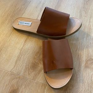 Steve Madden Women's Grace Flat Sandal